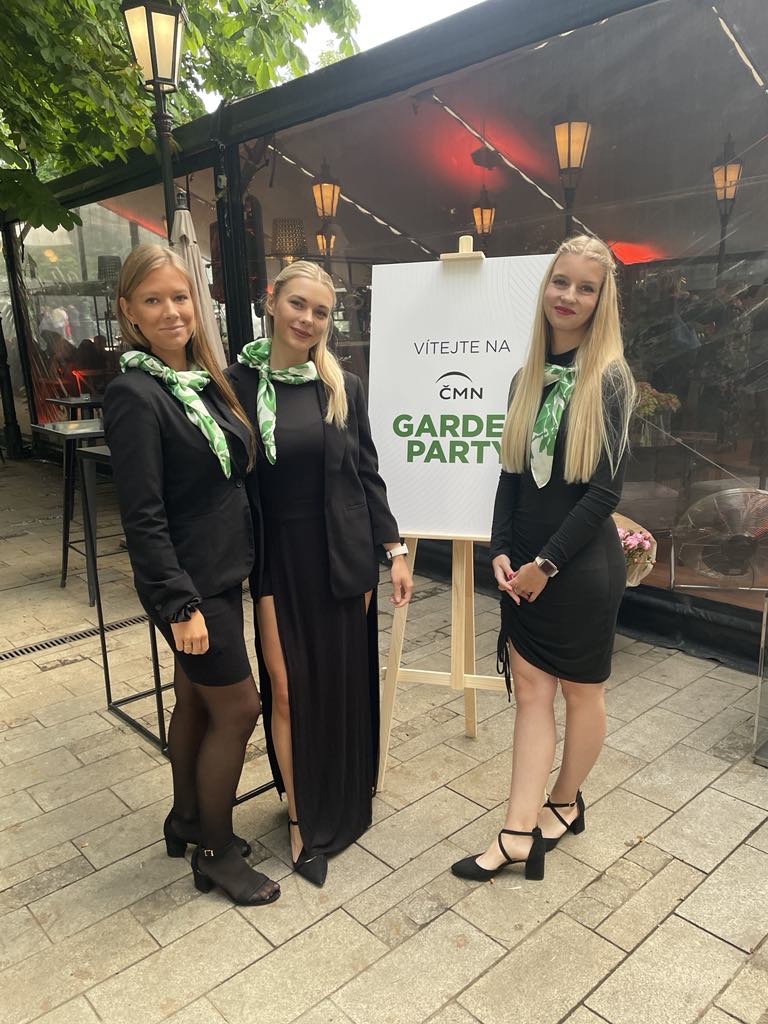 Wir haben Hostessen zur Verfügung gestellt für ČMN RE Management a. s.,Garden party- Praha, Žofín (konkrétně v zahradách)